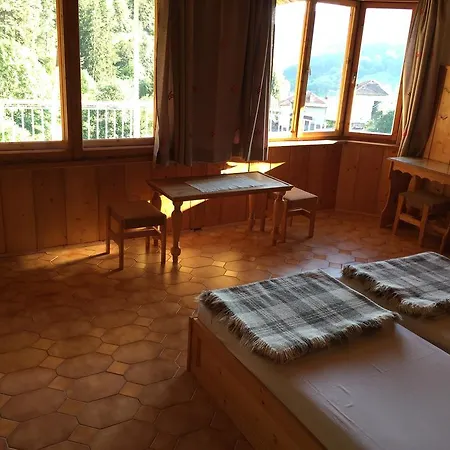 Kermedchieva * Momchilovtsi (Smolyan)